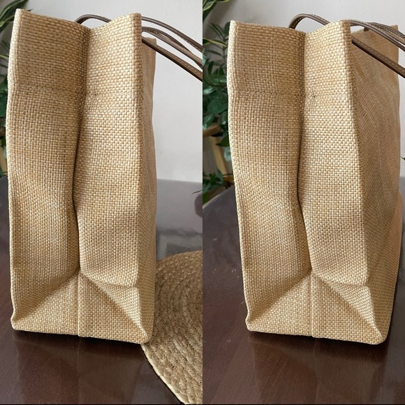 PRADA Raffia Logo Tote Bag. - Picture 6 of 15